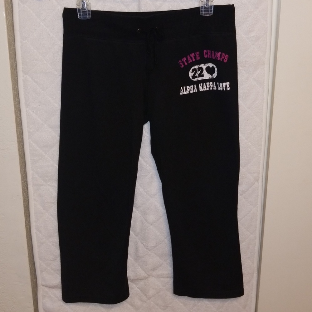 EUC Derek Heart Low Rise Workout Capris